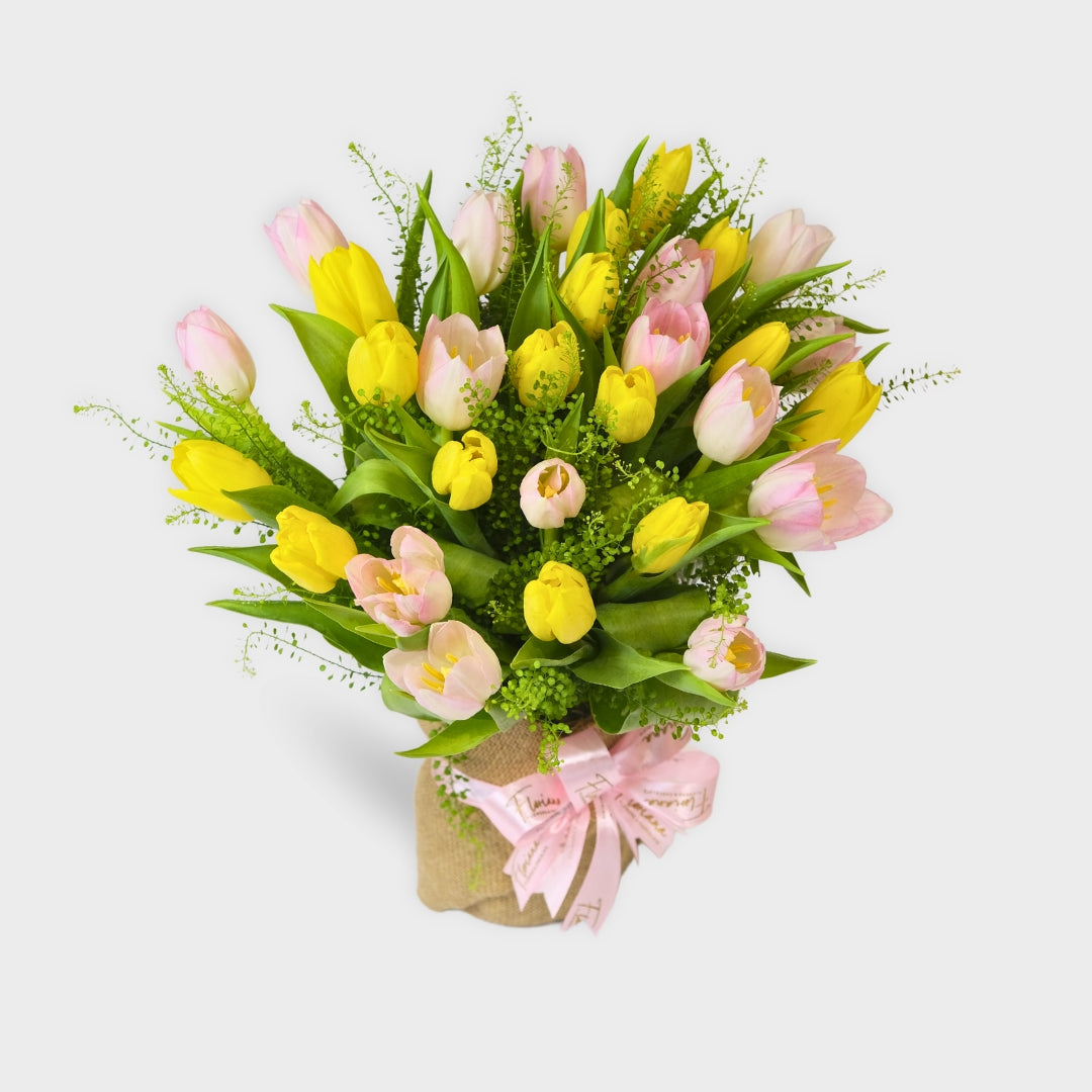 A Blend of Yellow and Pink Delight