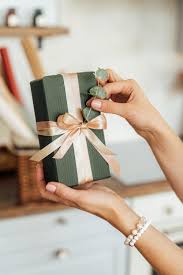 Gift Wrap Medium